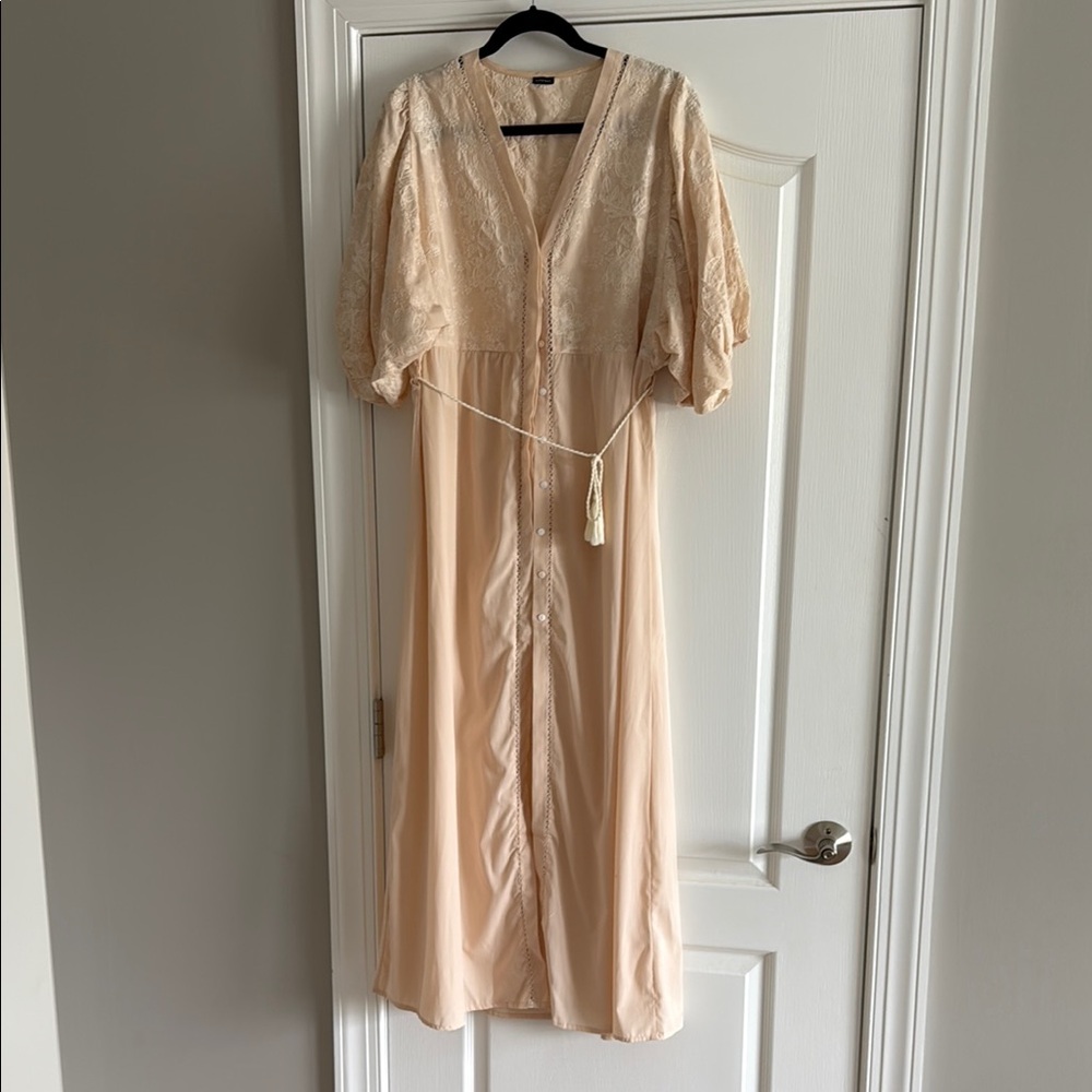 Zingara Elegant Cream Lace Dress or Swimsuit Cover-up